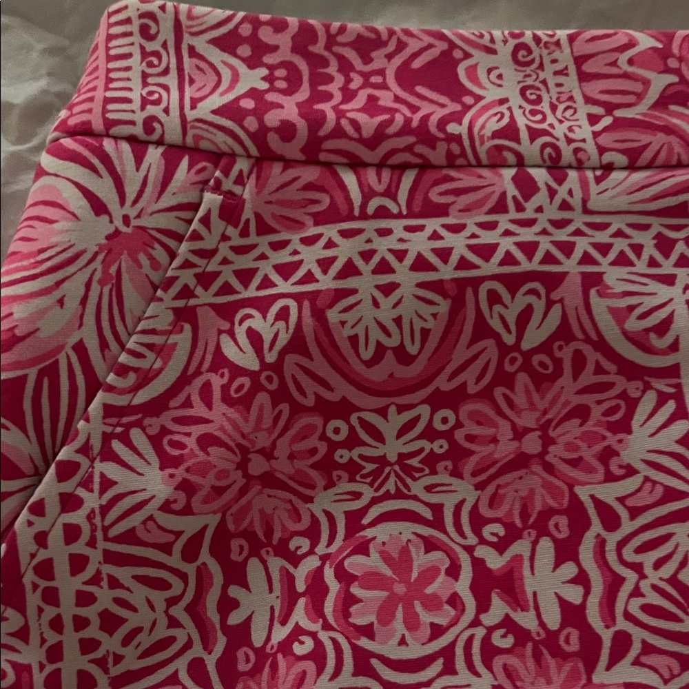 Lilly Pulitzer Pink and White Patterned Mini Skort - Picture 4 of 8